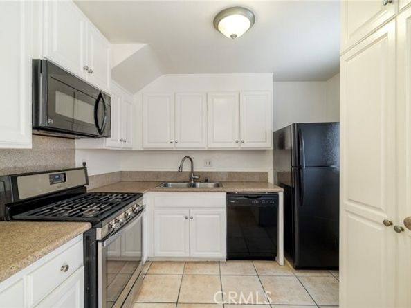 17045 Roscoe Boulevard 14, Northridge (los Angeles) CA 91325