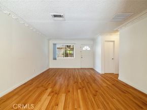 17045 Roscoe Boulevard 14, Northridge (los Angeles) CA 91325
