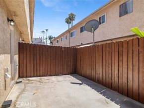 17045 Roscoe Boulevard 14, Northridge (los Angeles) CA 91325
