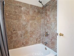 17045 Roscoe Boulevard 14, Northridge (los Angeles) CA 91325