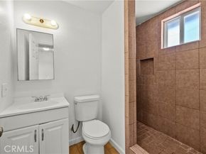 7447 Clybourn Avenue, Sun Valley (los Angeles) CA 91352