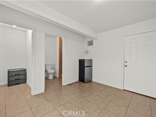 7447 Clybourn Avenue, Sun Valley (los Angeles) CA 91352