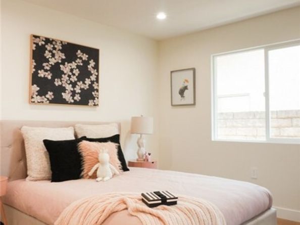 17063 Knapp Street, Northridge (los Angeles) CA 91325
