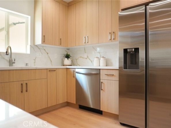 17063 Knapp Street, Northridge (los Angeles) CA 91325
