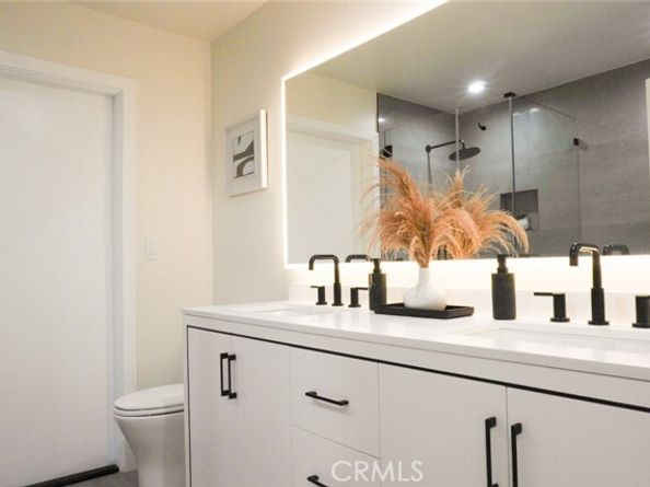 17063 Knapp Street, Northridge (los Angeles) CA 91325