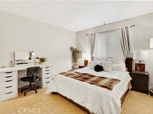 9038 Orion Avenue 107, North Hills (los Angeles) CA 91343