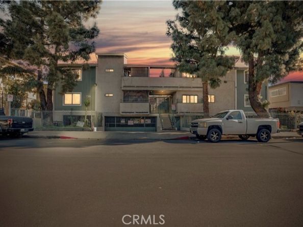 9038 Orion Avenue 107, North Hills (los Angeles) CA 91343