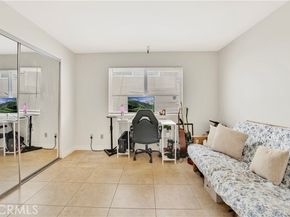 9038 Orion Avenue 107, North Hills (los Angeles) CA 91343