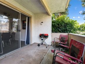 18408 Hatteras Street 49, Tarzana (los Angeles) CA 91356