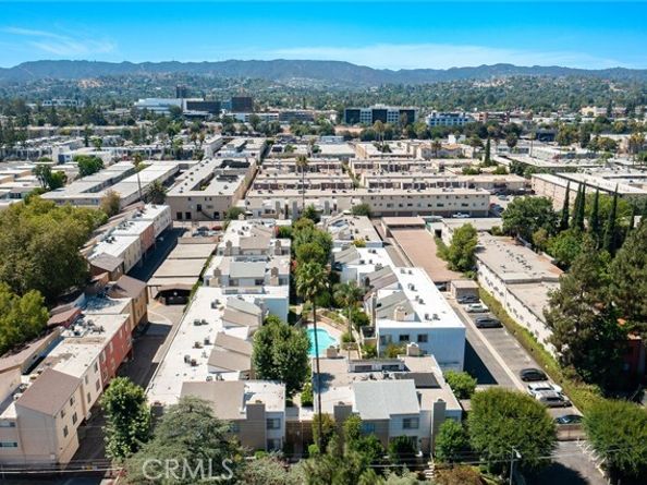 18408 Hatteras Street 49, Tarzana (los Angeles) CA 91356
