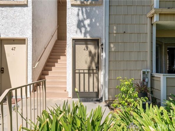 18408 Hatteras Street 49, Tarzana (los Angeles) CA 91356