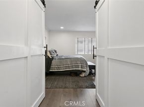 18408 Hatteras Street 49, Tarzana (los Angeles) CA 91356