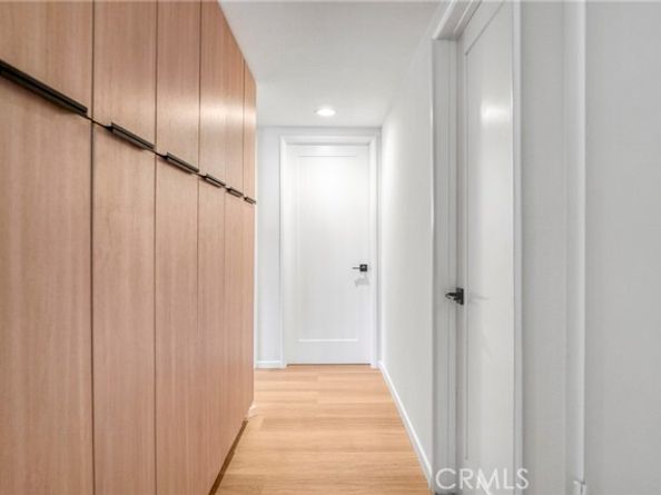 8400 Chimineas Avenue, Northridge (los Angeles) CA 91325