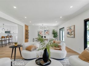 8400 Chimineas Avenue, Northridge (los Angeles) CA 91325