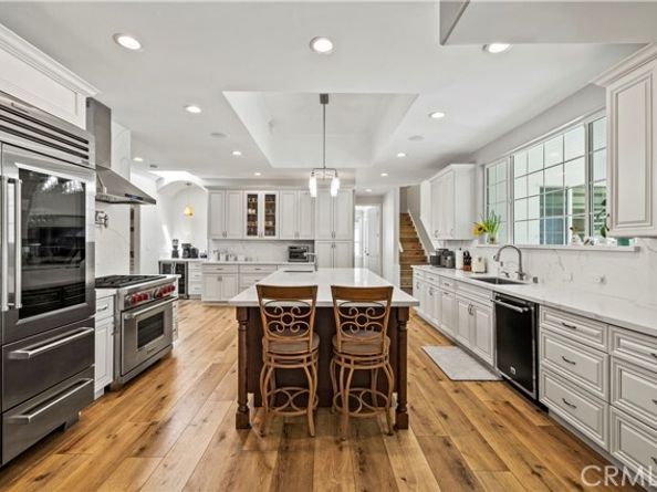 8944 Enfield, Northridge (los Angeles) CA 91325