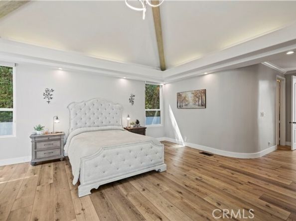 8944 Enfield, Northridge (los Angeles) CA 91325