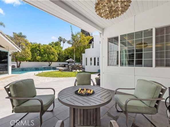 8944 Enfield, Northridge (los Angeles) CA 91325
