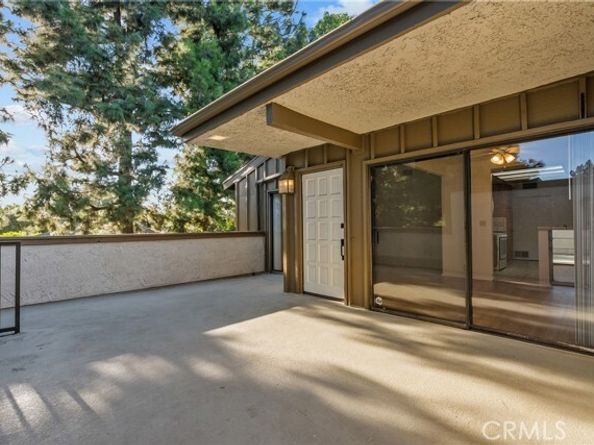 16255 Devonshire Street 31, Granada Hills (los Angeles) CA 91344