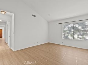 16255 Devonshire Street 31, Granada Hills (los Angeles) CA 91344