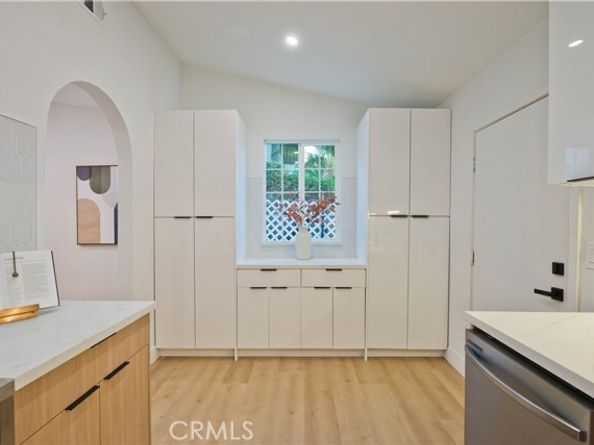 9355 Ruffner Avenue, Northridge (los Angeles) CA 91343