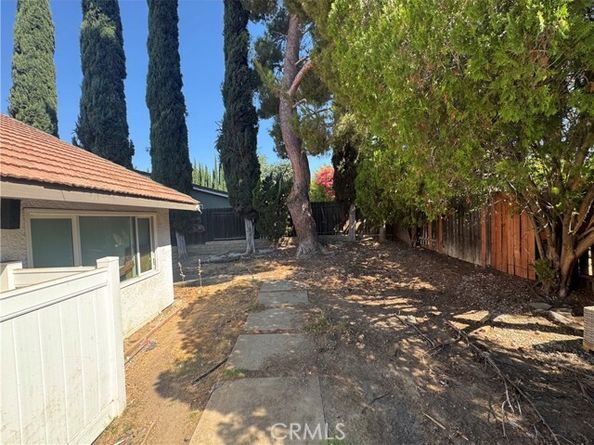10122 Jovita Avenue, Chatsworth (los Angeles) CA 91311