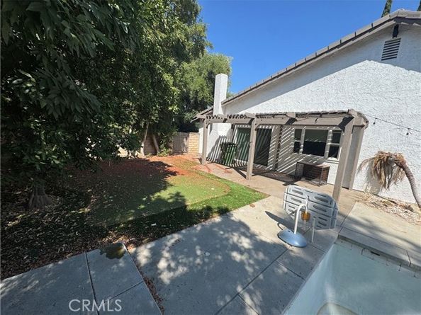 10122 Jovita Avenue, Chatsworth (los Angeles) CA 91311