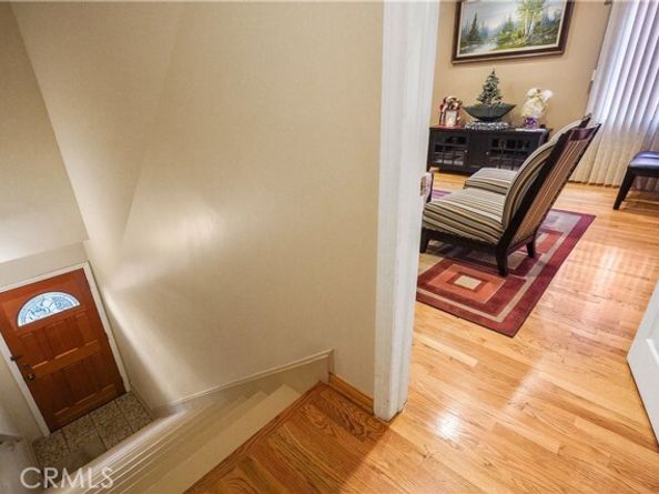 5666 Franklin Avenue, Los Angeles CA 90028