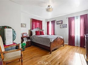 5666 Franklin Avenue, Los Angeles CA 90028
