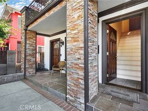 5666 Franklin Avenue, Los Angeles CA 90028