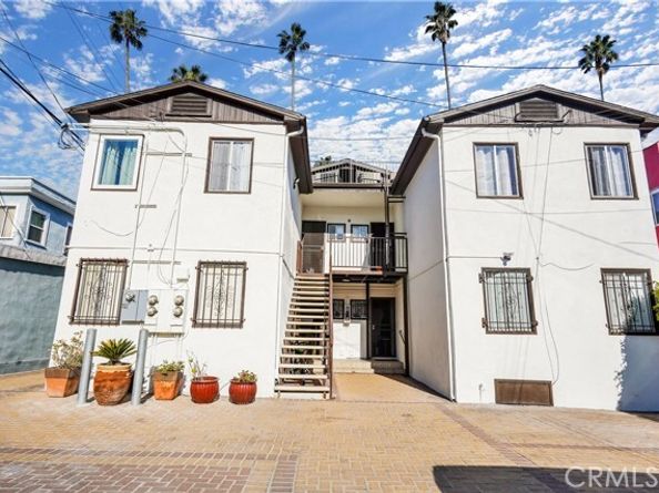 5666 Franklin Avenue, Los Angeles CA 90028