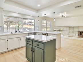 20591 Celtic Street, Chatsworth (los Angeles) CA 91311