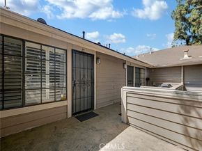 11350 Foothill Boulevard 15, Sylmar (los Angeles) CA 91342