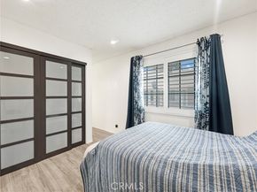 11350 Foothill Boulevard 15, Sylmar (los Angeles) CA 91342