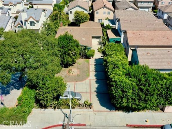 9428 Noble Avenue, North Hills (los Angeles) CA 91343