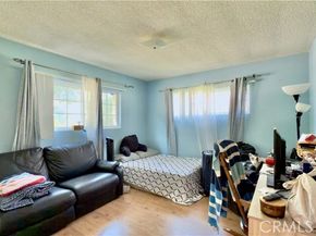 9428 Noble Avenue, North Hills (los Angeles) CA 91343