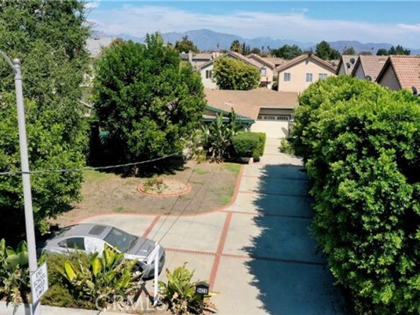 9428 Noble Avenue, North Hills (los Angeles) CA 91343