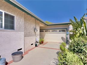 9428 Noble Avenue, North Hills (los Angeles) CA 91343