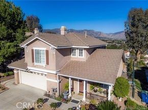 11930 Edgecliff Avenue, Sylmar (los Angeles) CA 91342