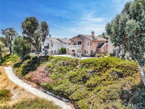 11930 Edgecliff Avenue, Sylmar (los Angeles) CA 91342