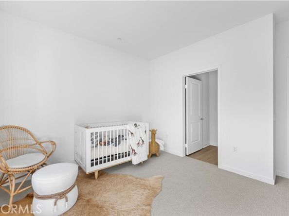 9423 N Sepulveda Blvd. 3, North Hills (los Angeles) CA 91343