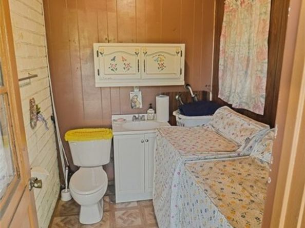 13046 Kelowna, Pacoima (los Angeles) CA 91331