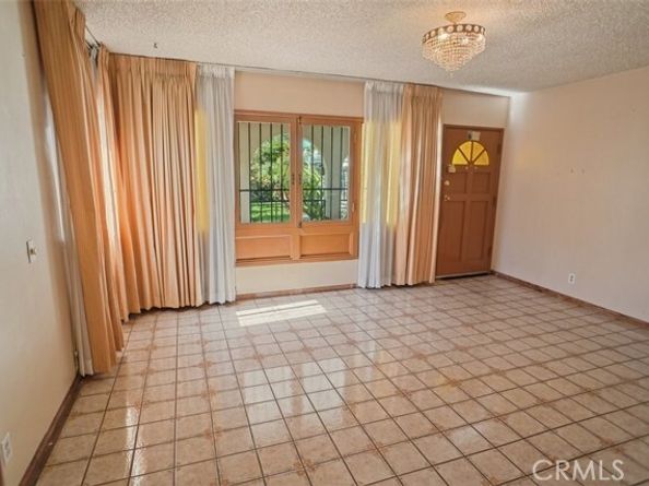 13046 Kelowna, Pacoima (los Angeles) CA 91331
