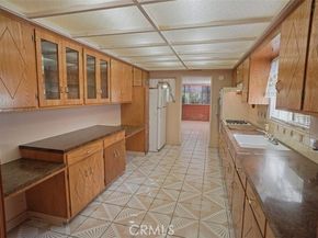13046 Kelowna, Pacoima (los Angeles) CA 91331