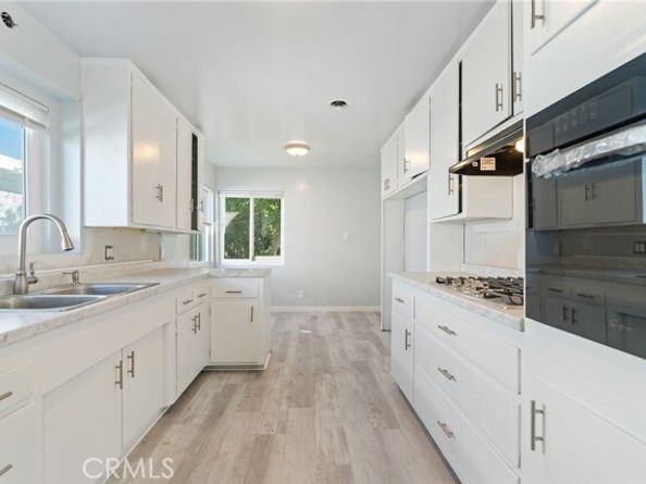 12418 Gain Street, Pacoima (los Angeles) CA 91331