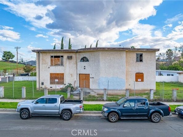 12418 Gain Street, Pacoima (los Angeles) CA 91331