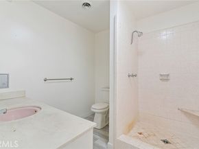 12418 Gain Street, Pacoima (los Angeles) CA 91331