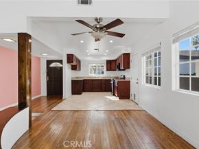 22727 Collins, Woodland Hills (los Angeles) CA 91367