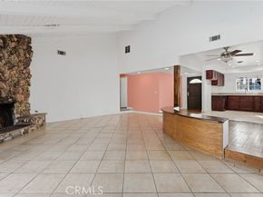 22727 Collins, Woodland Hills (los Angeles) CA 91367