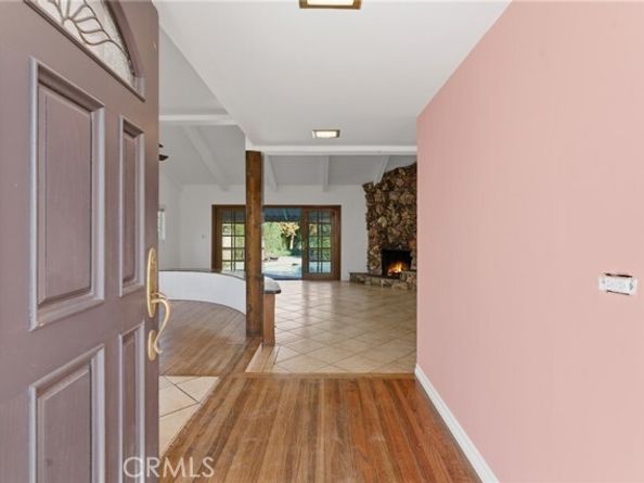 22727 Collins, Woodland Hills (los Angeles) CA 91367