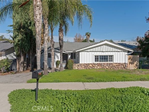 22727 Collins, Woodland Hills (los Angeles) CA 91367